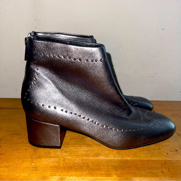 Donald J. Pliner Shoes - Donald J Pliner Women Cafne Bow Gun Metal Leather Ankle Booties NWT Sz 9